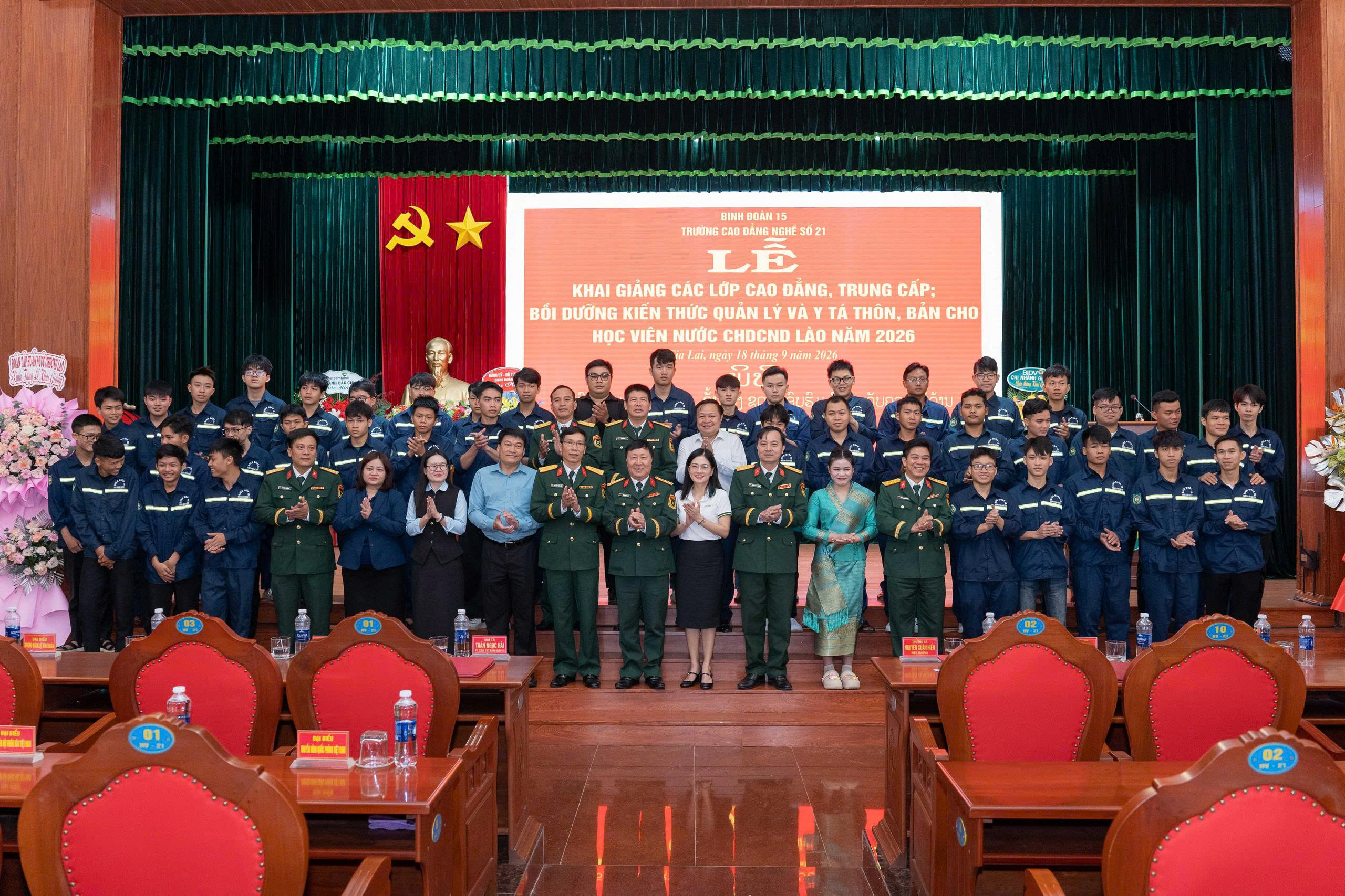 Trường Cao đẳng nghề số 21 khai giảng các lớp đào tạo mới, tăng cường bồi dưỡng nguồn nhân lực cho nước bạn Lào