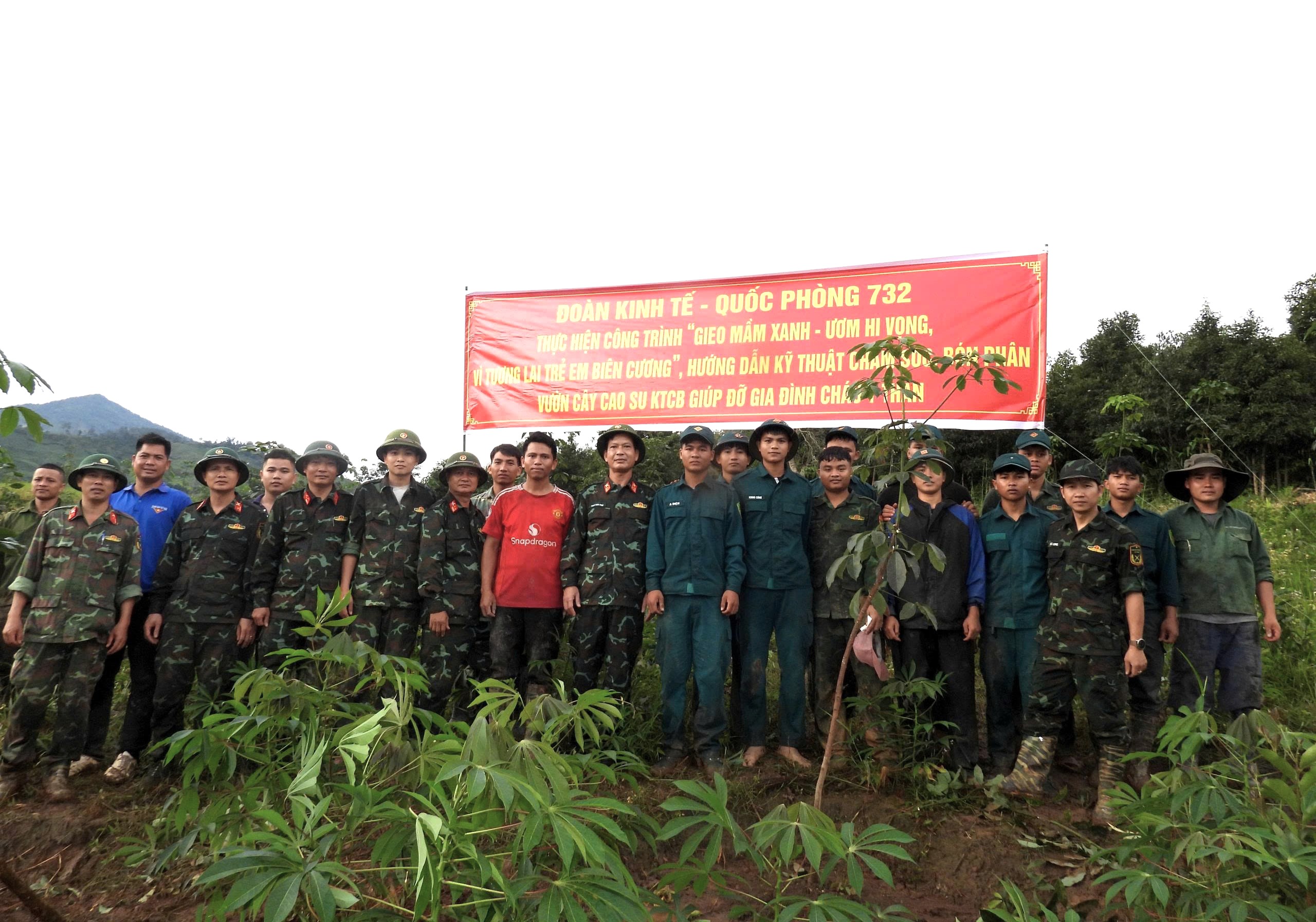 Đoàn Kinh tế - Quốc phòng 732: Gieo mầm xanh, ươm hy vọng nơi biên cương