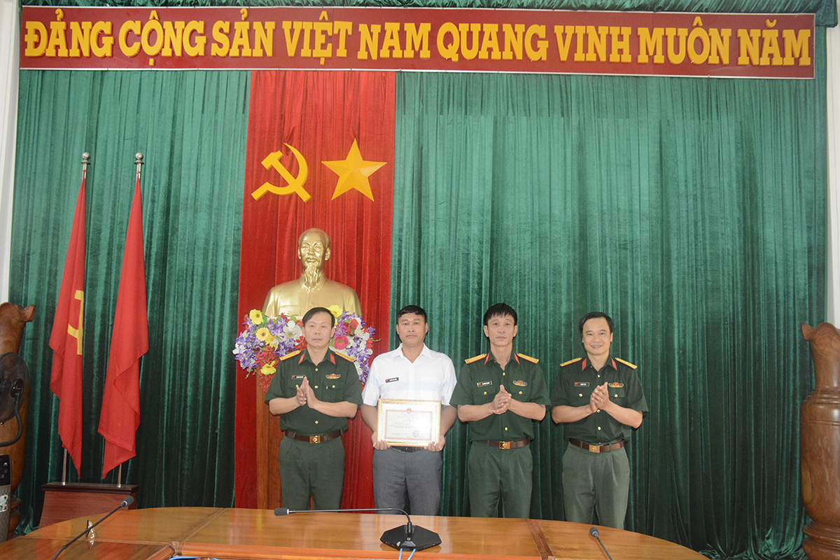 Gương sáng “Bộ Đội Cụ Hồ” - Cứu người trong hoạn nạn