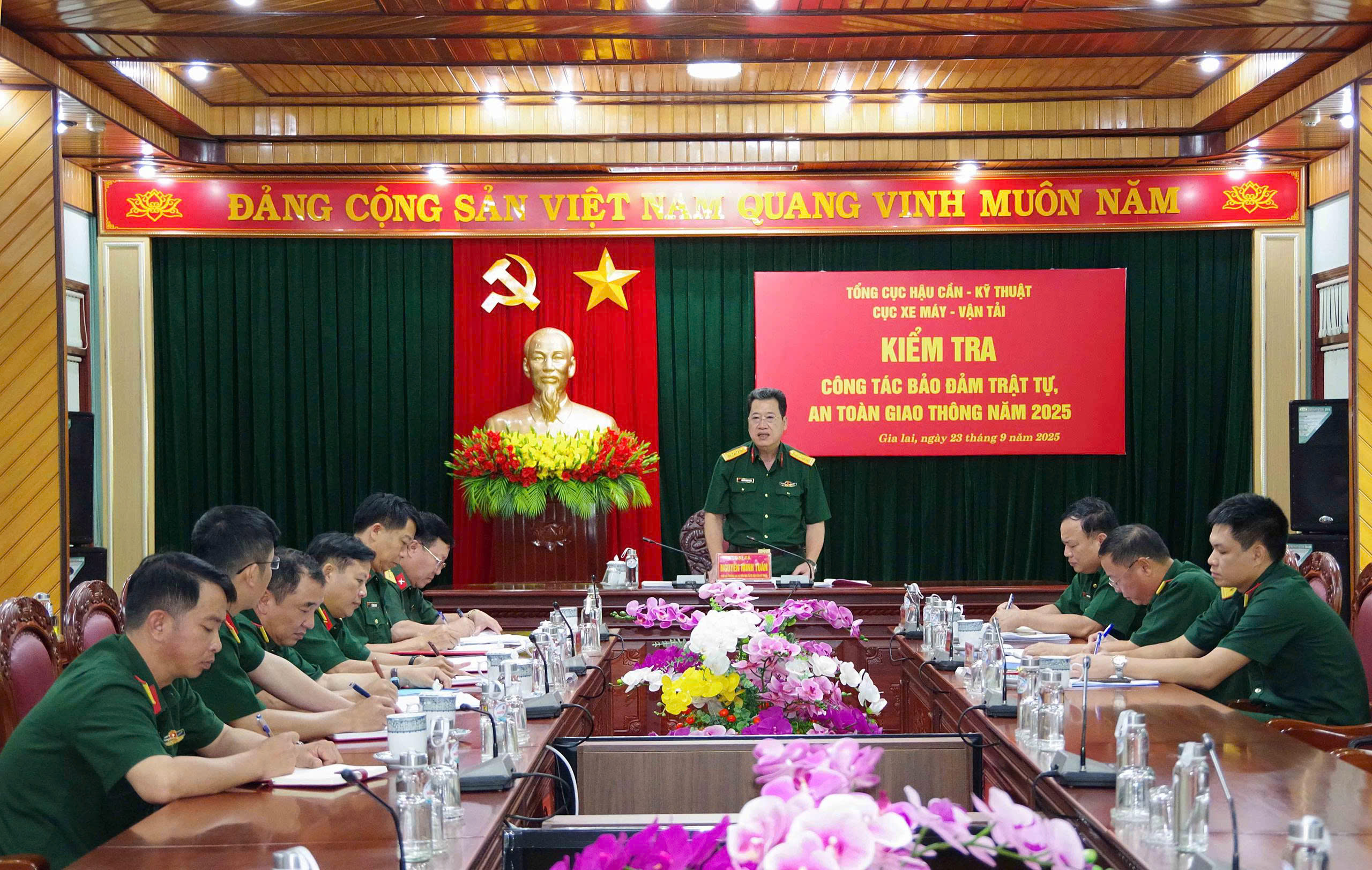 Cục Xe máy - Vận tải kiểm tra công tác bảo đảm trật tự, an toàn giao thông tại Binh đoàn 15