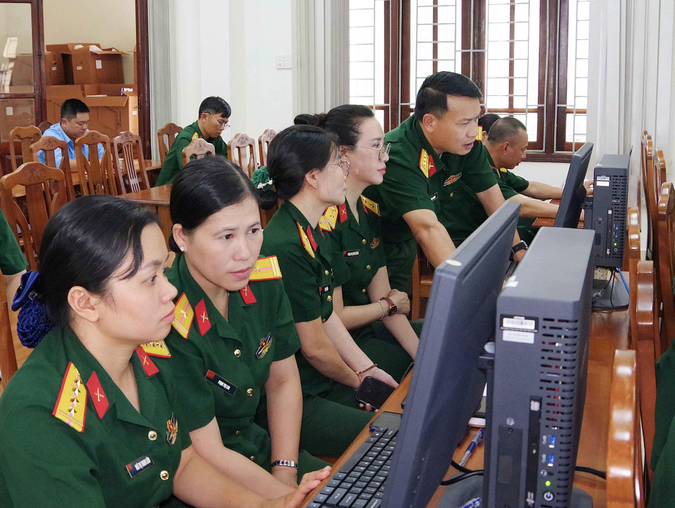 Binh đoàn 15 đẩy mạnh chuyển đổi số, lan tỏa phong trào “Bình dân học vụ số”