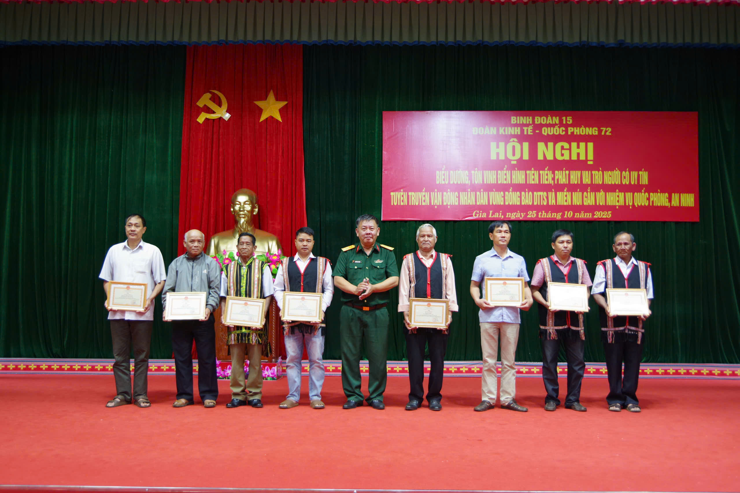 Đoàn KT-QP 72: Phát huy vai trò người có uy tín, xây dựng biên giới vững mạnh