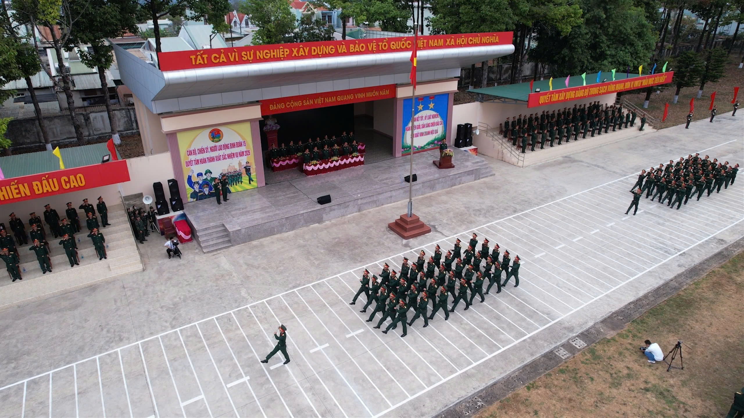 Binh đoàn 15 ra quân huấn luyện năm 2026