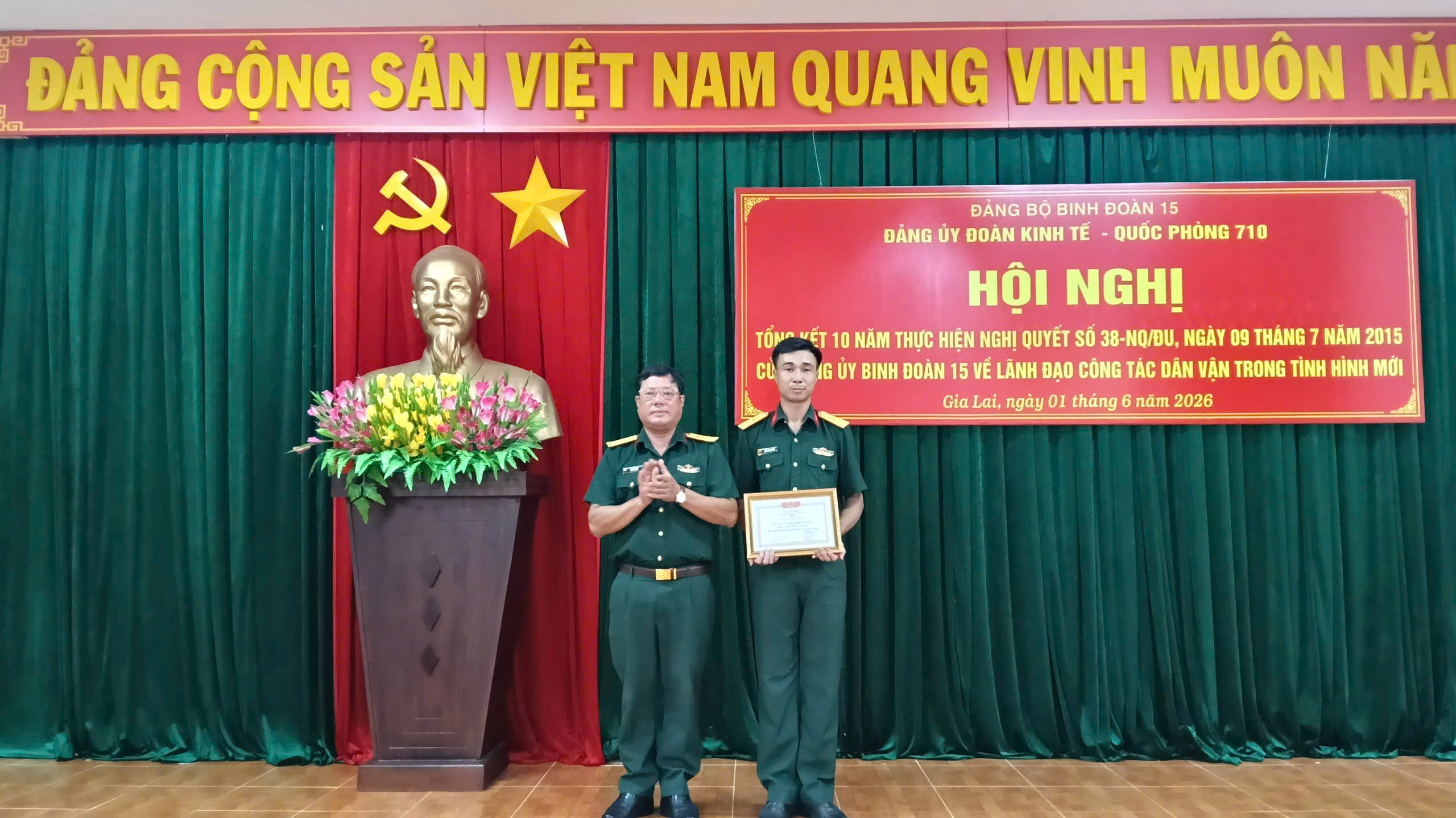 Tuyên dương hành động dũng cảm cứu cháu bé đuối nước của hai quân nhân Đoàn KT-QP 710